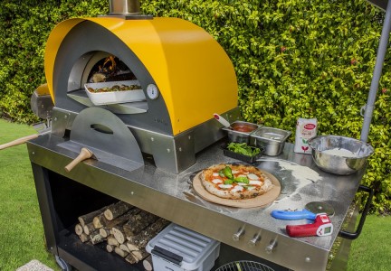 Ciao oven and multifuncional pizza base